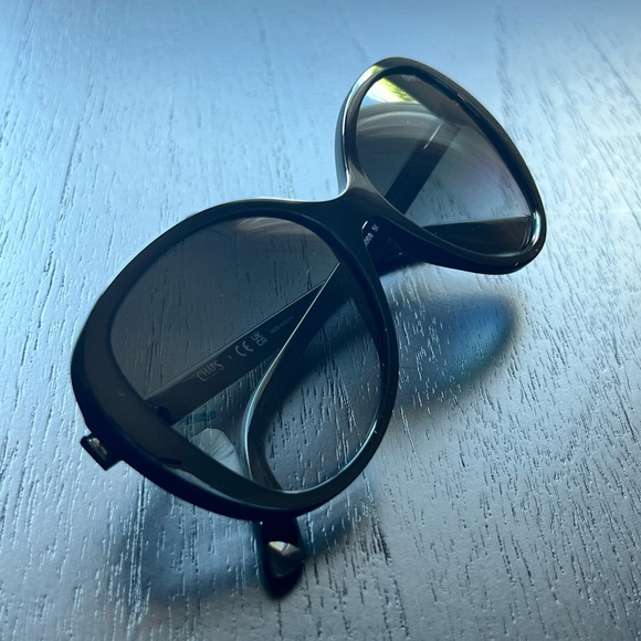 NWT CHAPS
55mm Oval Frame Black Sunglasses - Picture 1 of 6